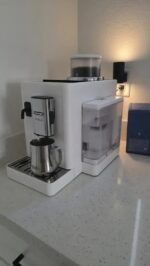 De'Longhi Rivelia Automatic Espresso Machine - Image 4