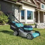 Makita 40V max XGT Brushless 21" Self‐Propelled Commercial Lawn Mower Kit GML01PL - Image 3