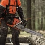 Husqvarna 572 XP 28 Inch Gas Chainsaw .058in Gauge - Image 3